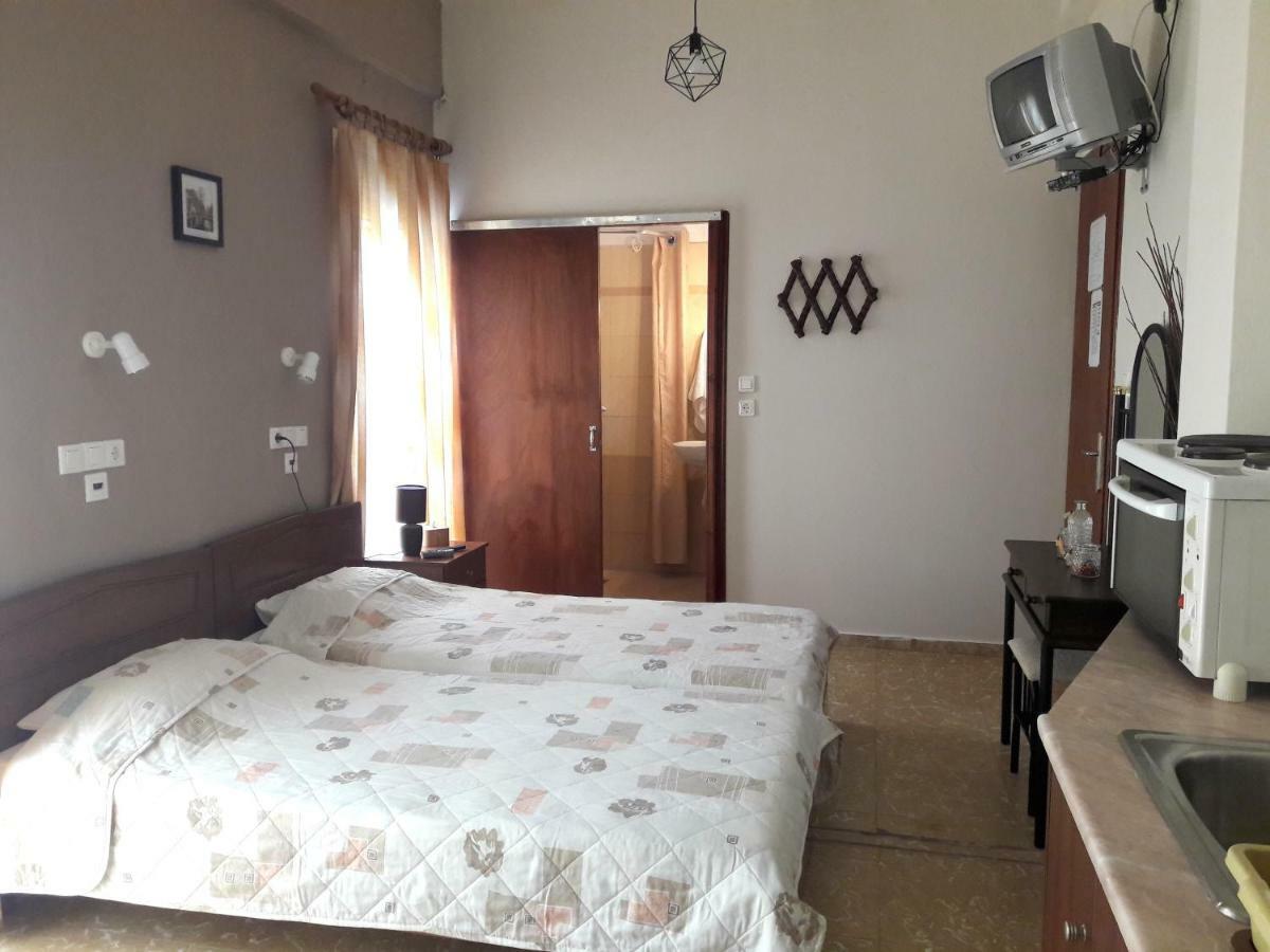 Rooms-Studio Anagnostou Loutra Edipsou  Exterior photo